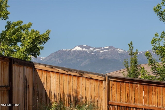9740 Cardigan Bay Ln, Reno, NV 89521 - view of mountain backdrop