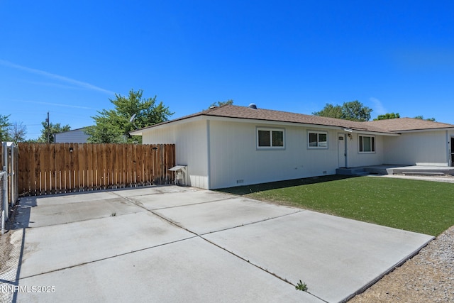295 Sandia Dr, Fernley, NV 89408 - view of front of property featuring a patio area and crawl space
