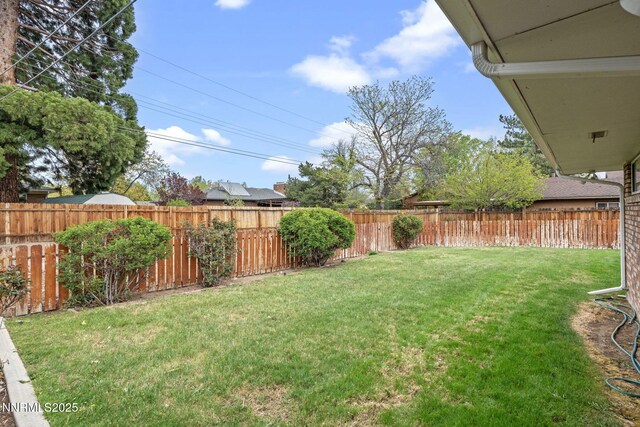 1495 Lillian Way, Reno, NV 89509 - view of yard