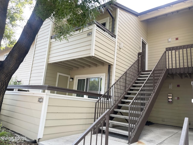 555 E Patriot Blvd, Reno, NV 89511 - view of side of home with stairway