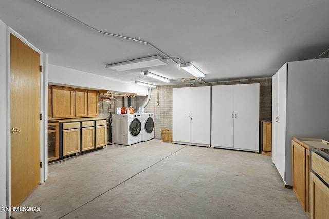 16460 Jefte Ct, Reno, NV 89511 - finished basement featuring washing machine and clothes dryer