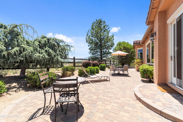 7601 Autumn Ridge Cir, Reno, NV 89523 - view of patio / terrace with outdoor dining area