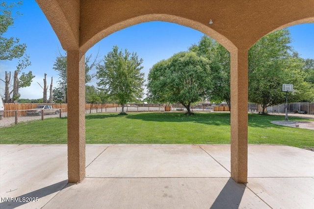 805 Samantha Cir, Fallon, NV 89406 - view of patio