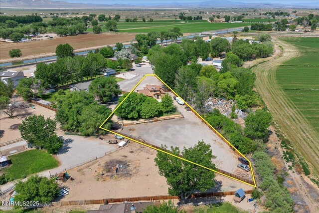 805 Samantha Cir, Fallon, NV 89406 - aerial view of sparsely populated area with property boundaries highlighted and a mountainous background