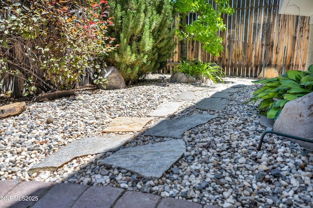 10559 Iron Point Cir, Reno, NV 89521 - view of yard