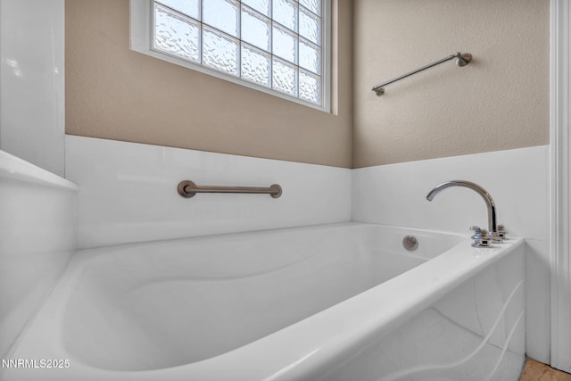10559 Iron Point Cir, Reno, NV 89521 - bathroom with a bath