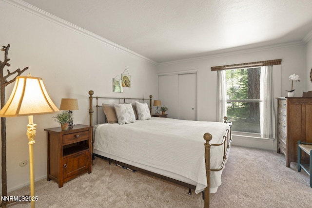 136 Juanita Dr Unit 53, Incline Village, NV 89451 - bedroom with crown molding, light carpet, and a closet