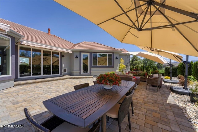 346 Wolf Run Ct, Reno, NV 89511 - view of patio / terrace