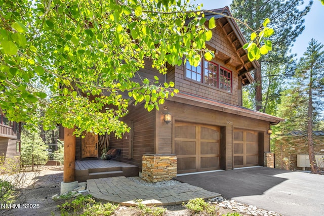 886 Rosewood Cir, Incline Village, NV 89451 - garage with driveway