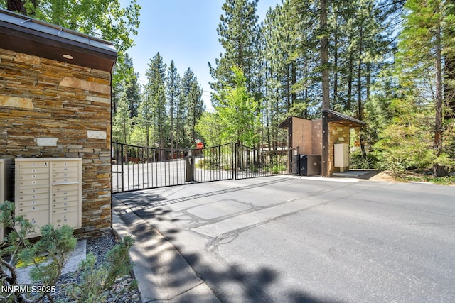 886 Rosewood Cir, Incline Village, NV 89451 - view of gate