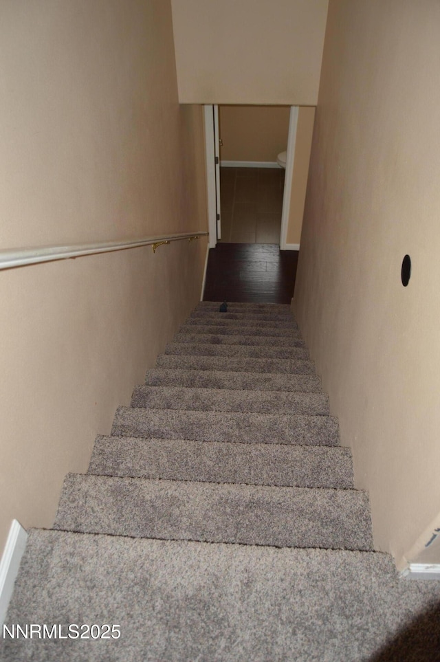 7890 Key Largo Dr, Reno, NV 89506 - view of stairs