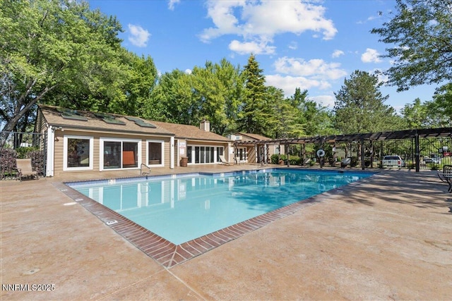 423 Barclay Ct, Reno, NV 89511 - community pool featuring a patio