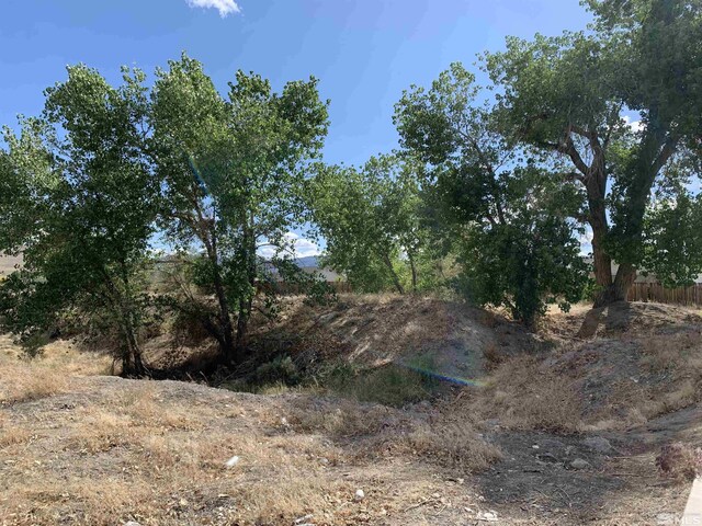 698 Jennys Ln, Fernley, NV 89408