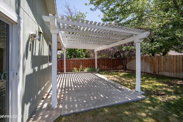 3353 Alpland Ln, Sparks, NV 89434 - fenced backyard featuring a patio and a pergola