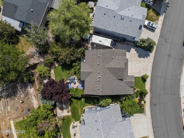 1121 Sageberry Ct, Reno, NV 89509 - aerial view of property and surrounding area featuring nearby suburban area