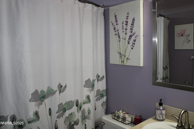 441 Dog Leg Dr, Fernley, NV 89408 - full bath with vanity and a shower with curtain