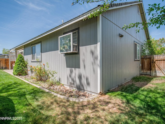 733 Bowles Ln, Gardnerville, NV 89460 - view of side of property