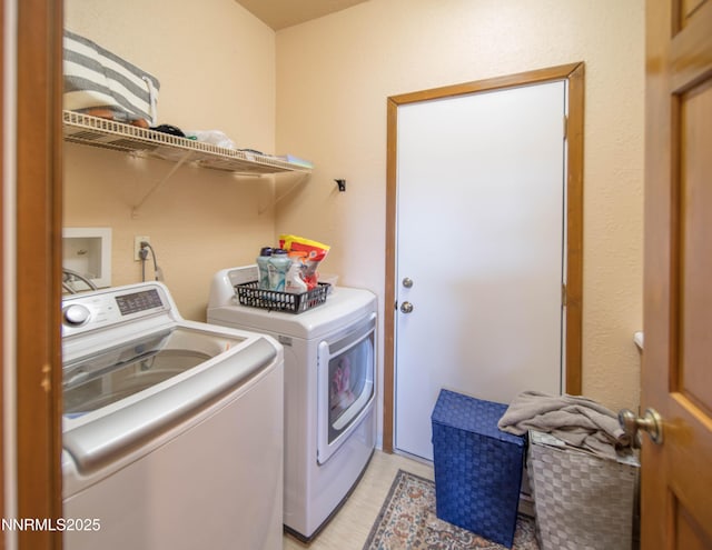 6752 Eagle Wing Cir, Sparks, NV 89436 - laundry area with washing machine and dryer