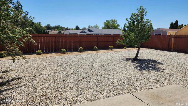 5910 Poinsettia Ct, Sun Valley, NV 89433 - view of fenced backyard