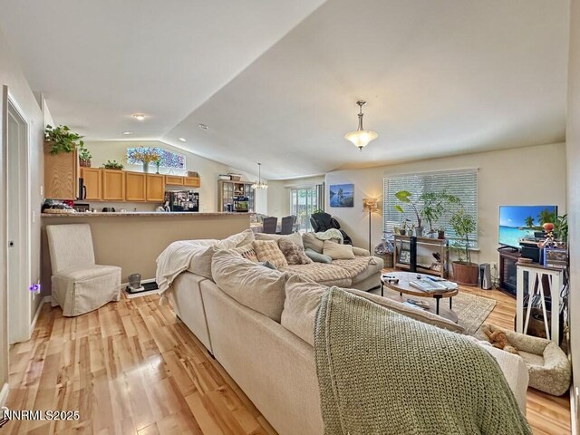 2657 Elizabeth Pkwy, Fallon, NV 89406 - living area with lofted ceiling and light wood finished floors