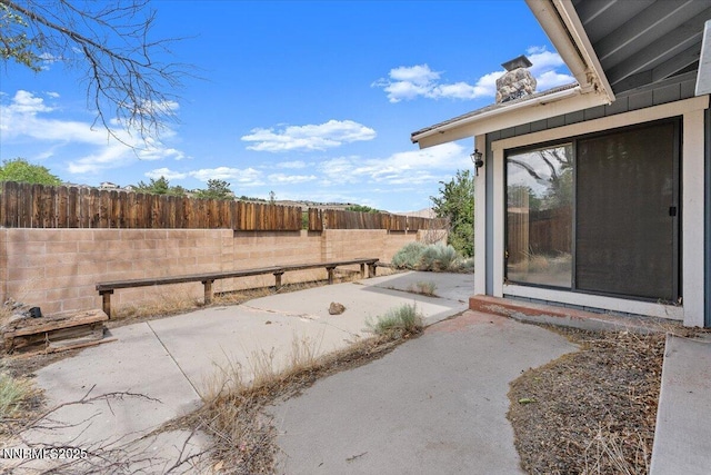 1372 Laser Ct, Sparks, NV 89436 - view of yard featuring a patio