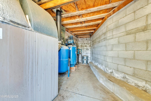 1401 Jefferson Dr, Carson City, NV 89706 - basement with a water pressure tank and concrete block wall