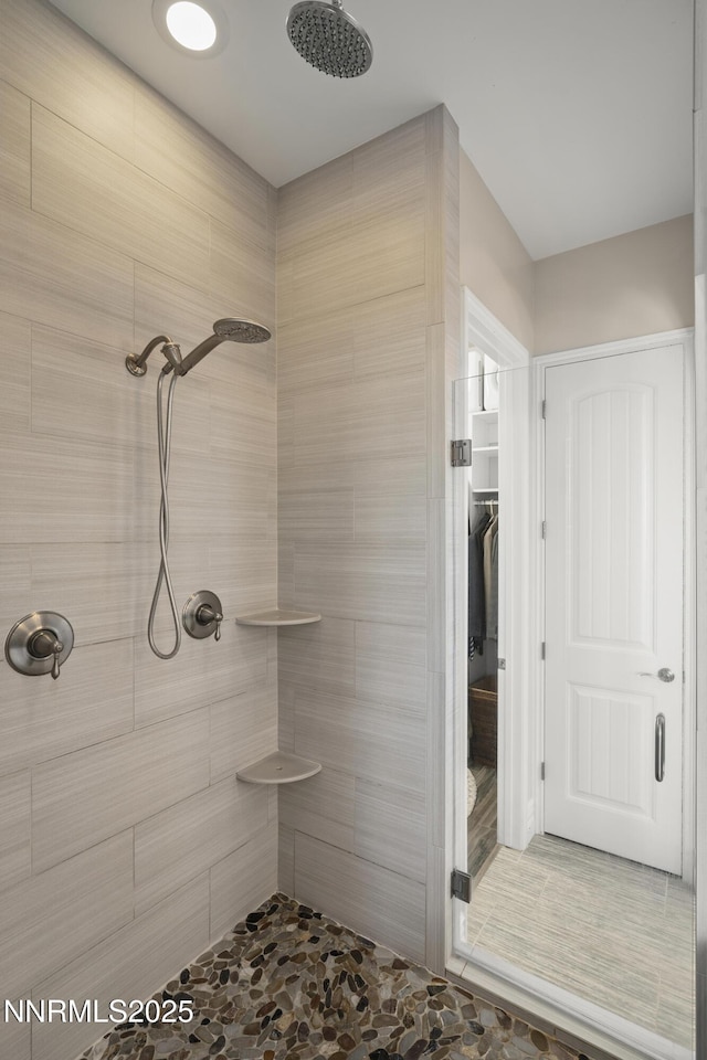 5427 Salmon River Ct, Reno, NV 89511 - full bathroom with tiled shower