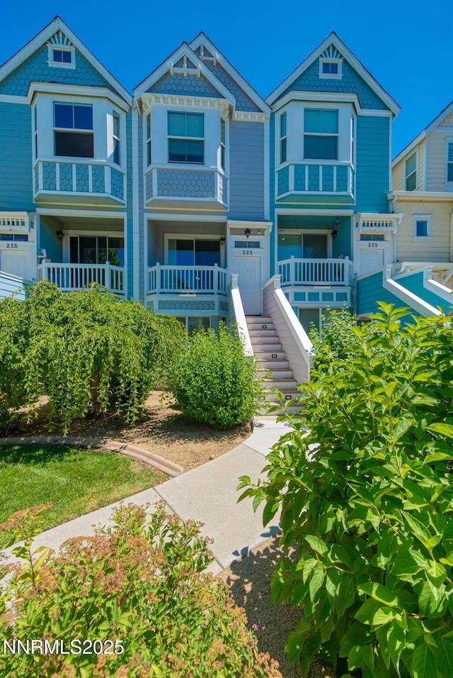 225 Gramercy Ln, Reno, NV 89509 - victorian home with stairs