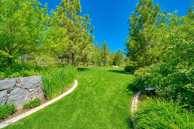 5825 Lausanne Dr, Reno, NV 89511 - photo 30