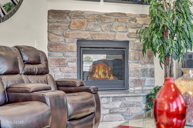 11575 Anthem Dr, Spanish Springs, NV 89441 - detailed view of a glass covered fireplace