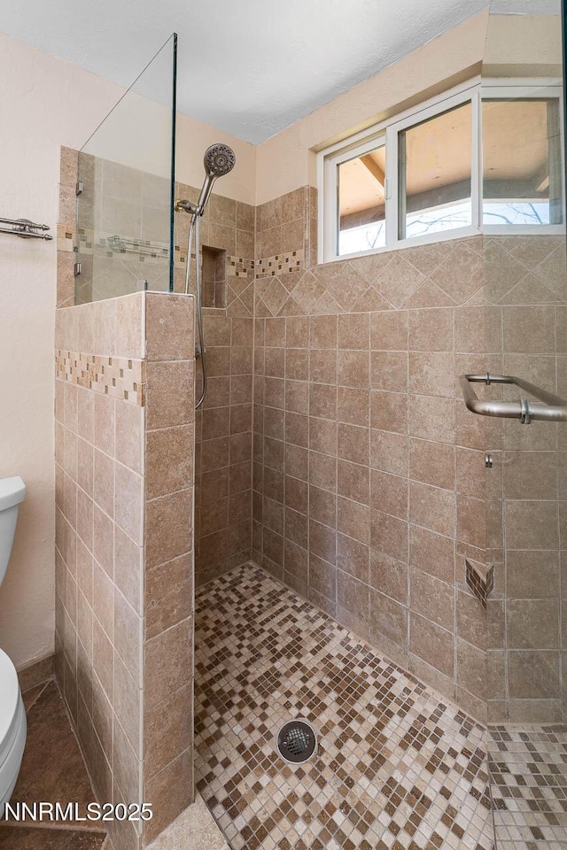 1245 Junction Ct, Sparks, NV 89434 - full bath with a tile shower