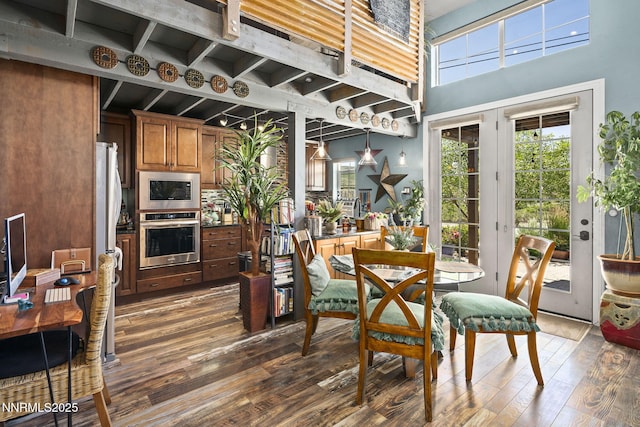 5 Connie Way, Reno, NV 89521 - dining space with dark wood-style floors and beamed ceiling