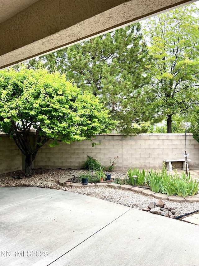 2210 Meritage Dr, Sparks, NV 89434 - view of patio