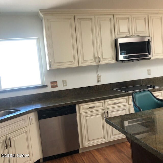 3200 Lodestar Ln, Reno, NV 89503 - photo 5