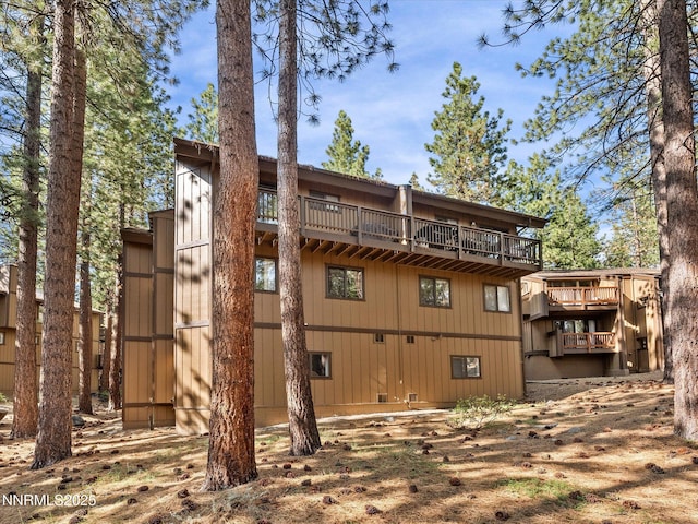 178 Tahoma Cir Unit B, Zephyr Cove, NV 89448 - back of property featuring a wooden deck