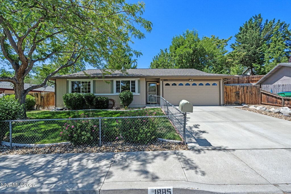 1885 King Edward Dr, Reno, NV 89503 - photo 1