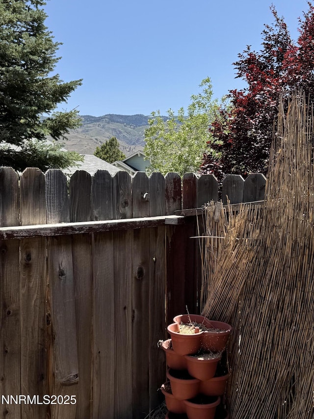 6559 Fall River Cir, Reno, NV 89523 - view of yard featuring a mountain view