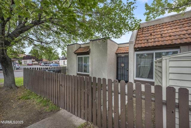 1041 Baywood Dr Unit B, Sparks, NV 89434 - photo 2