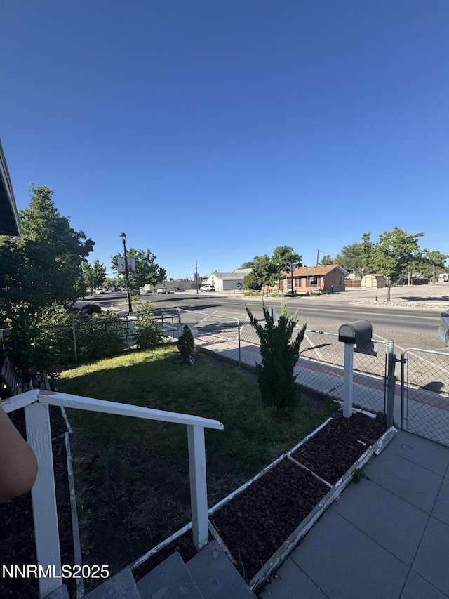 468 S Maine St, Fallon, NV 89406 - view of yard