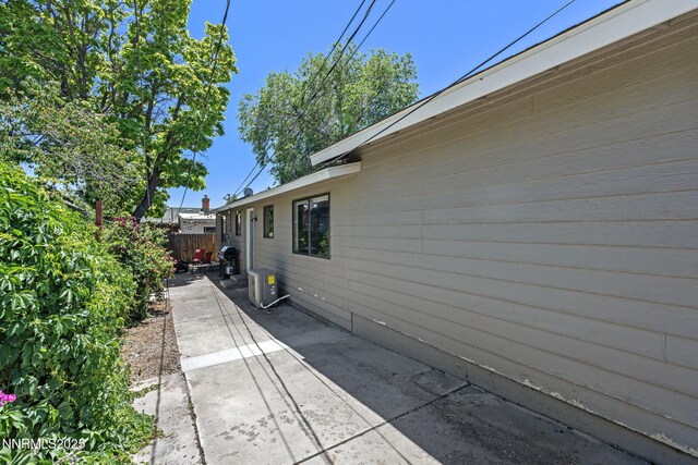 631 Thoma St, Reno, NV 89502 - photo 23