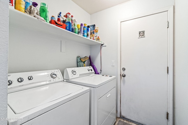 5886 Wishbone Ct, Sun Valley, NV 89433 - laundry area with washer and dryer