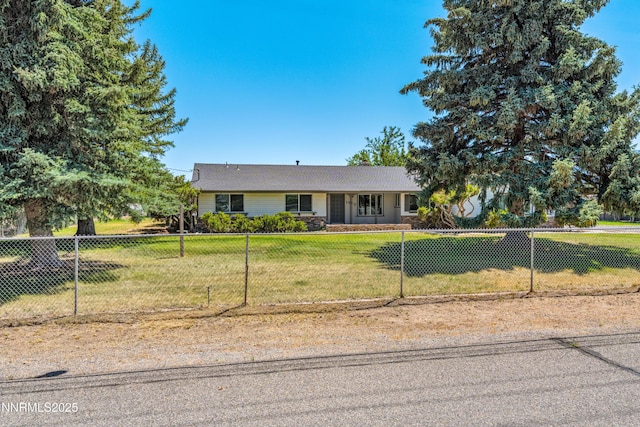 1513 S Riverview Dr, Gardnerville, NV 89460 - ranch-style home featuring a fenced front yard