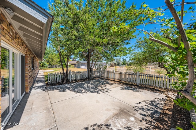 1513 S Riverview Dr, Gardnerville, NV 89460 - view of patio / terrace