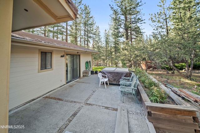 25 Yellow Pine Cir, Reno, NV 89511 - view of patio featuring a jacuzzi