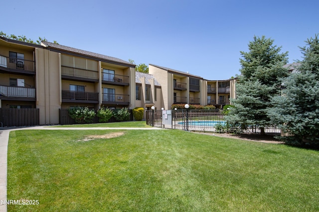 2450 Lymbery St Unit 331, Reno, NV 89509 - view of property with a community pool