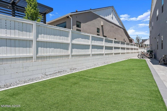 206 Criollo Ct, Reno, NV 89511 - view of yard