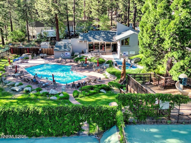 128 Holly Ln Unit B, Stateline, NV 89449 - community pool with a patio area