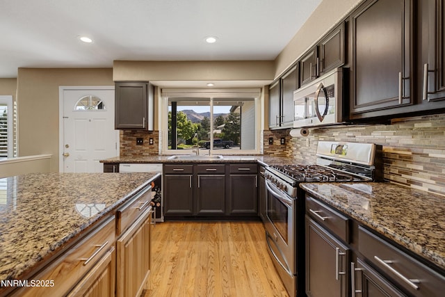 15075 Western Springs Ct, Reno, NV 89521 - photo 6