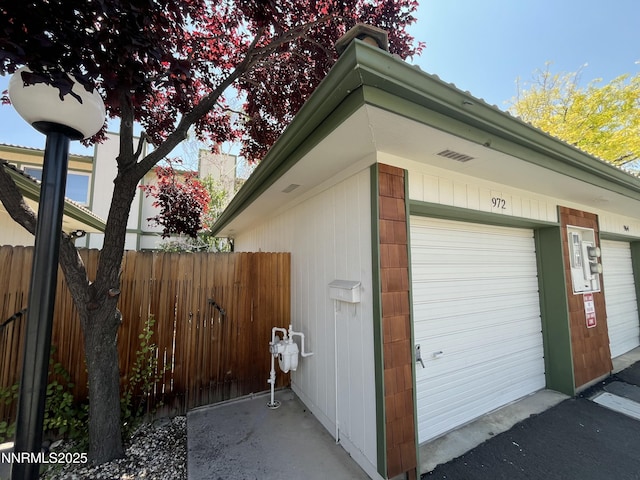 972 Flatcar Ln, Sparks, NV 89431 - view of garage