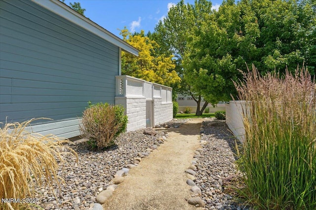 7560 Lighthouse Ln, Reno, NV 89511 - view of yard
